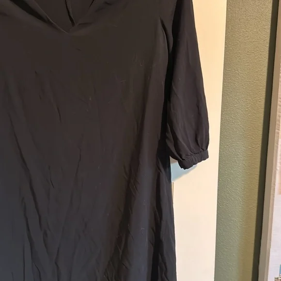 Old Navy Black V-Neck Dress Size Small - Picture 2 of 4